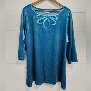 Quacker Factory Teal Blouse with Decorative Neckline